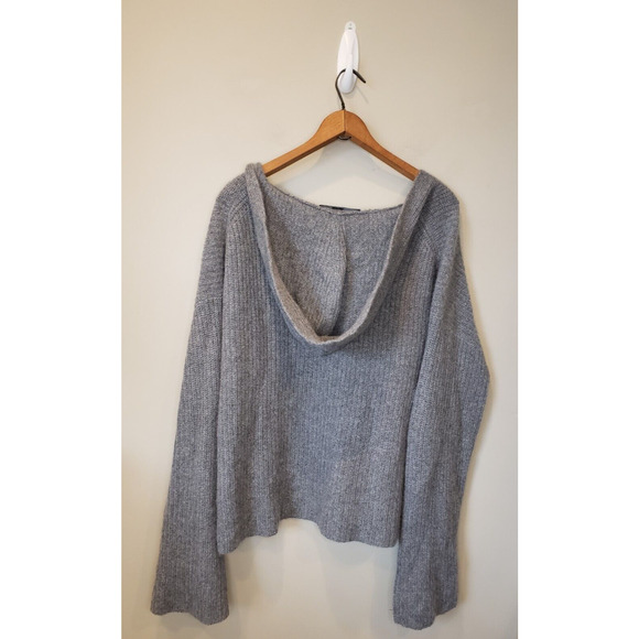 Skull Cashmere Womens Gray Long Sleeve Sweater Hood Size Medium Soft Comfort - Picture 6 of 9